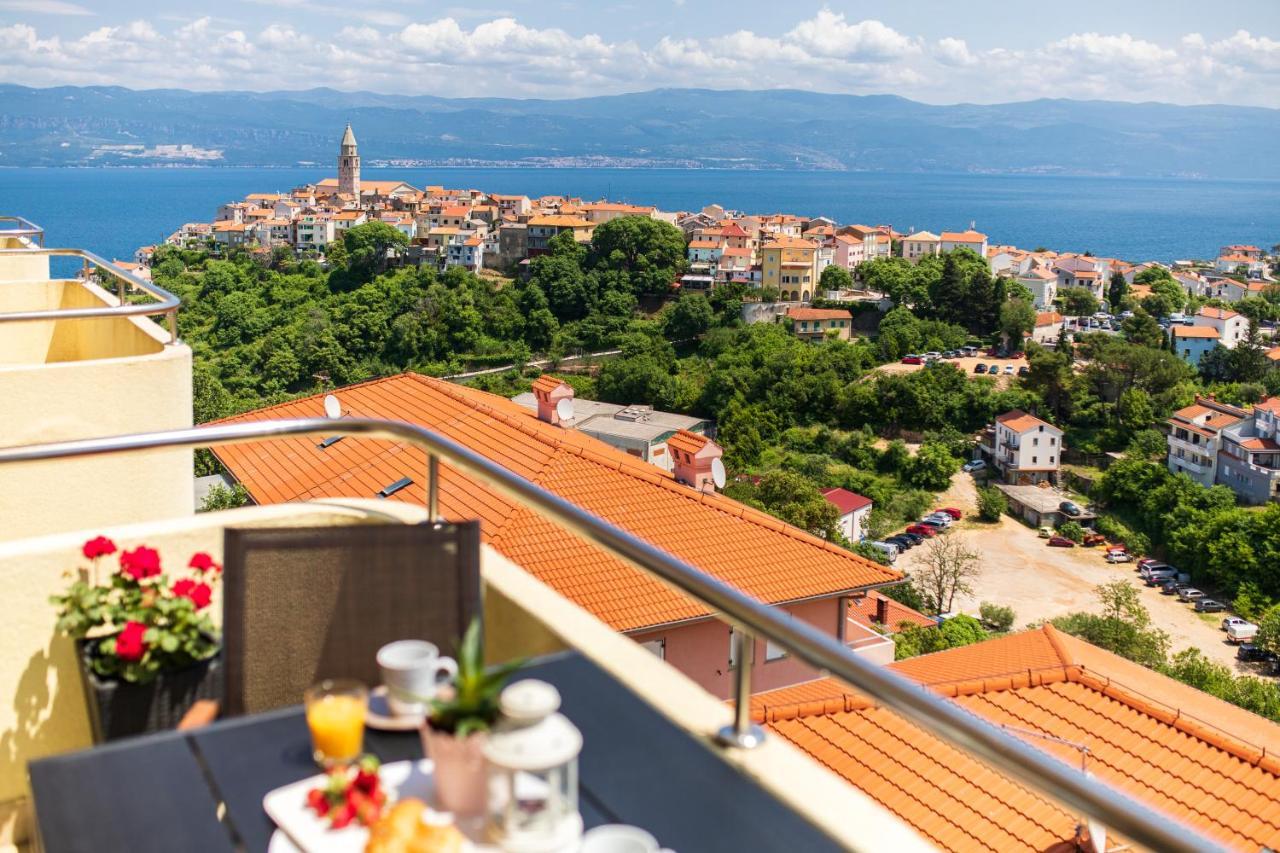 Apartman Jelena Vrbnik Extérieur photo