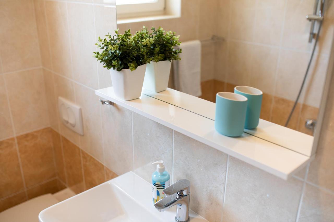 Apartman Jelena Vrbnik Extérieur photo