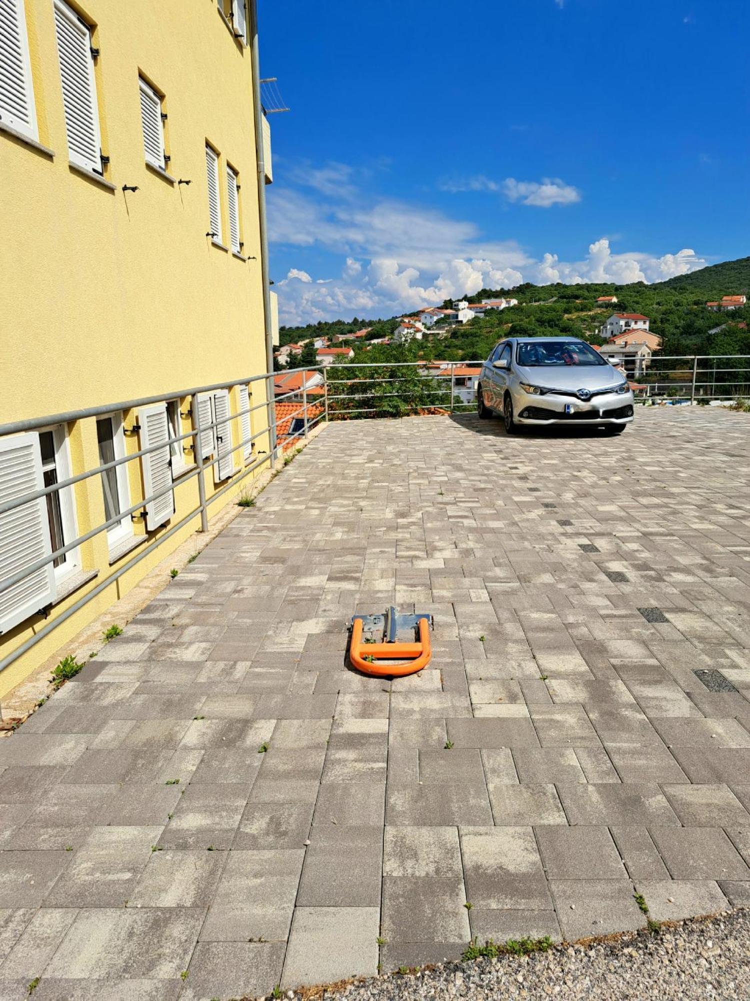 Apartman Jelena Vrbnik Extérieur photo